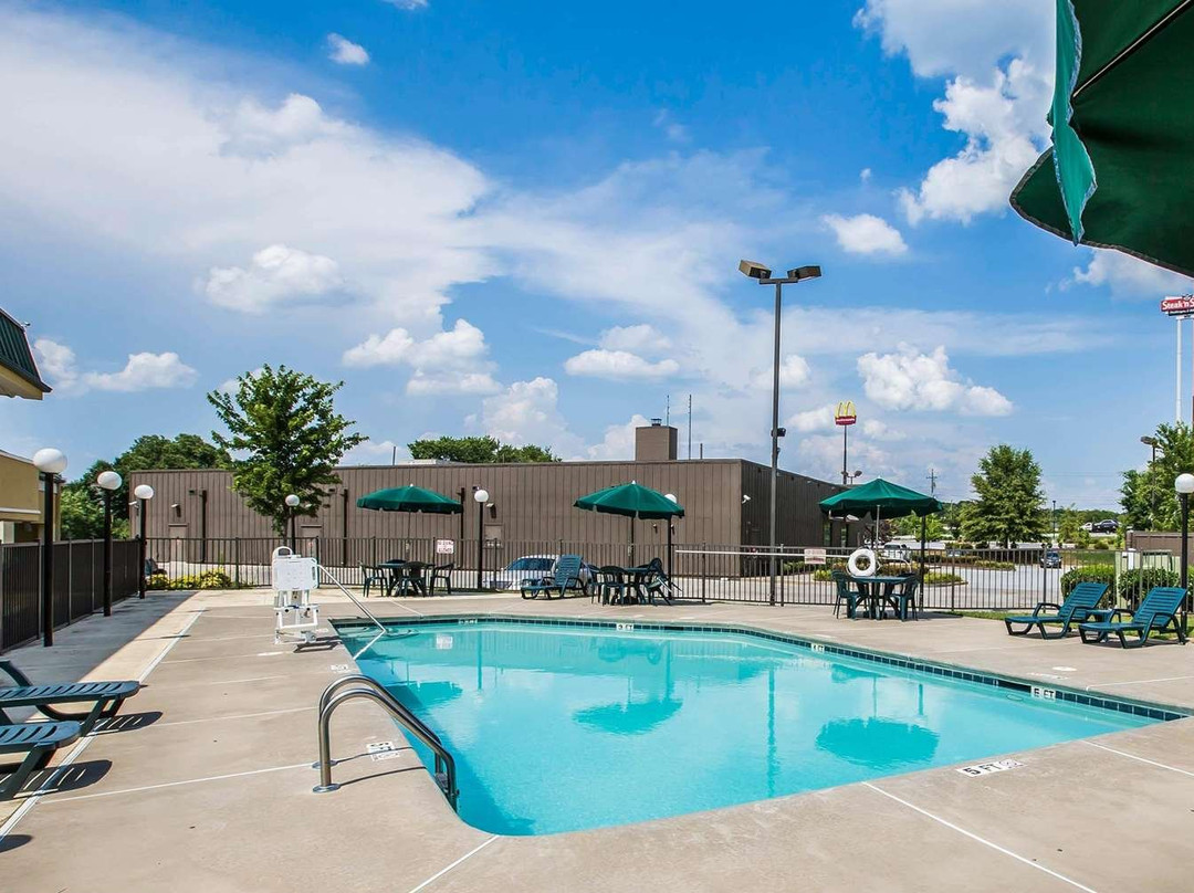 Quality Inn Madison主图