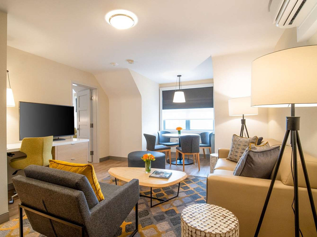 The Insignia Hotel, Sarnia, a Tribute Portfolio Hotel主图