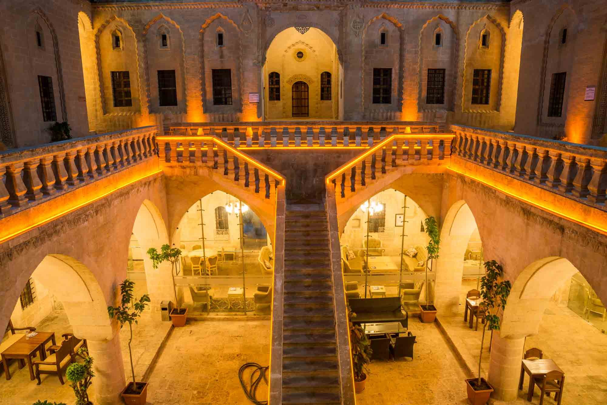 Artuklu Universitesi Sahtana Konagi-官方