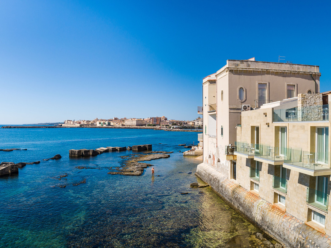 Re Dionisio Luxury Suites