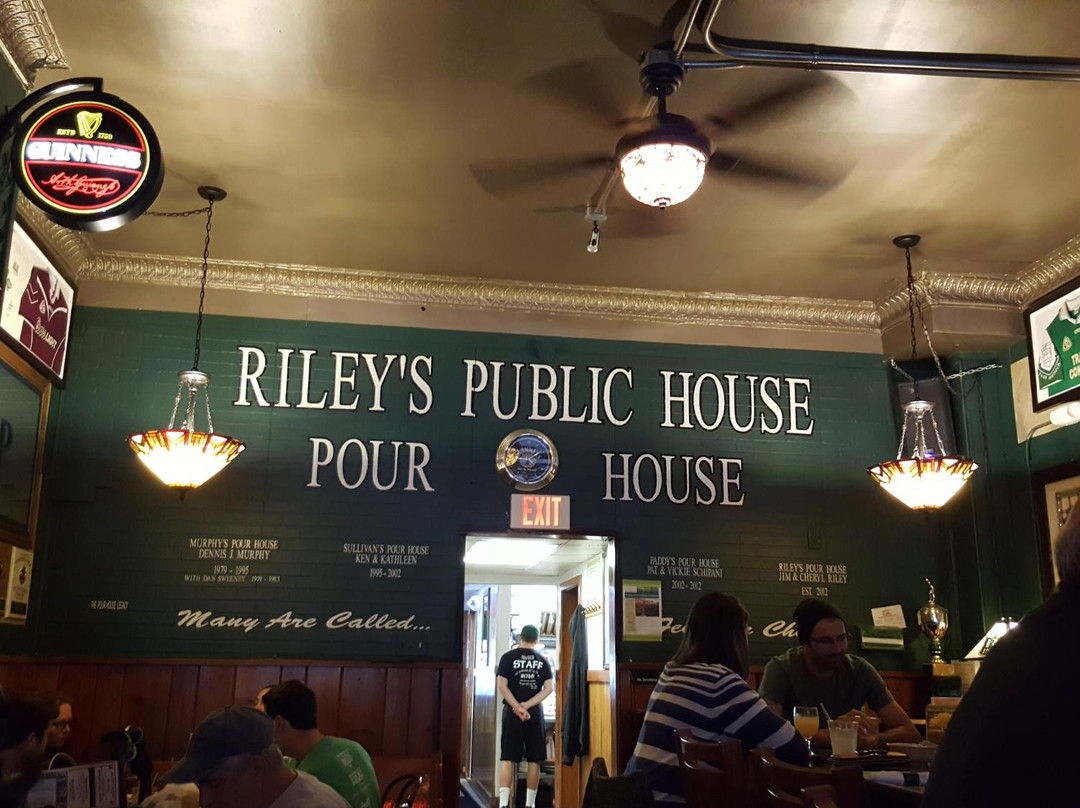 Riley's Pour House景点图片