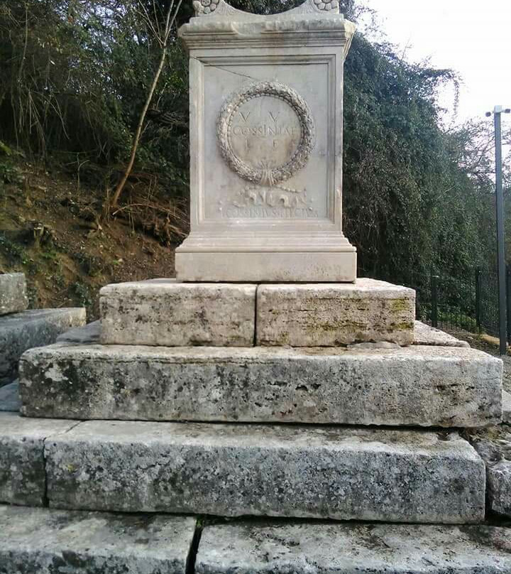 Tomba della Vestale Cossinia景点图片