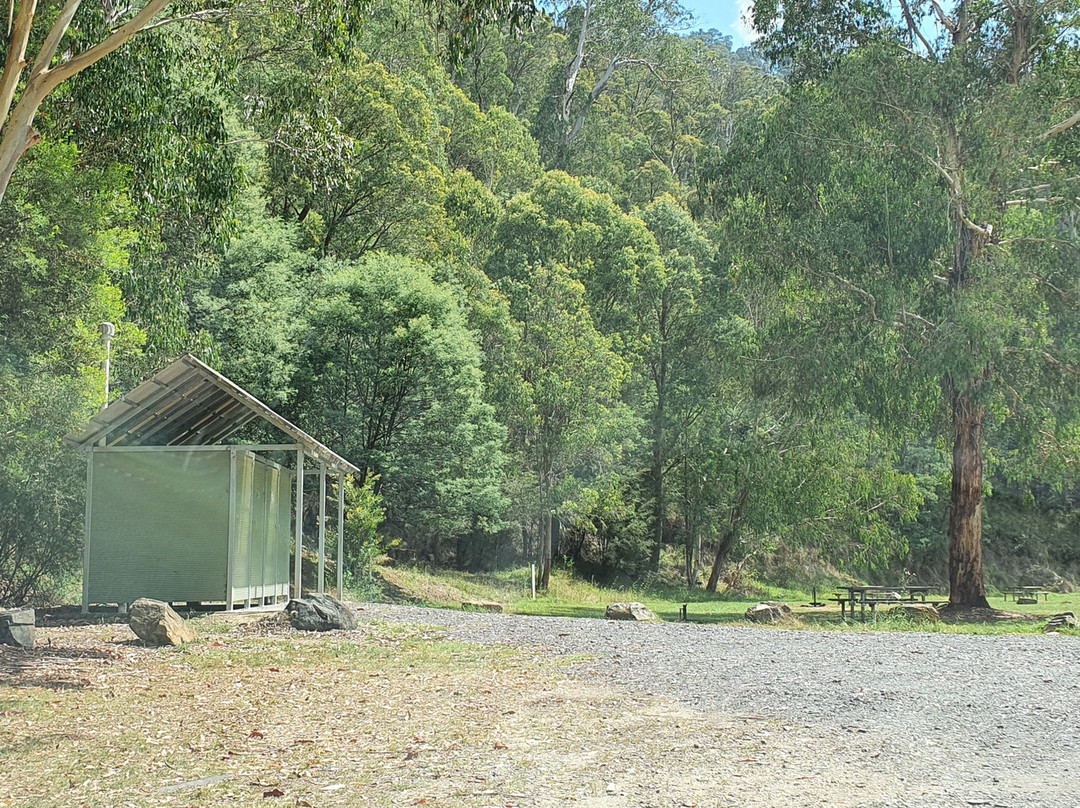 Lightning Creek Campground景点图片
