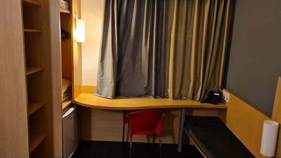 宜必思巴卡巴尔酒店主图