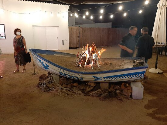 Roos - The Singular Space-Castello d'Empuries必去景点