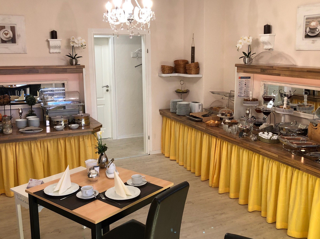 Hotel Garni Zum Grunen Baum主图