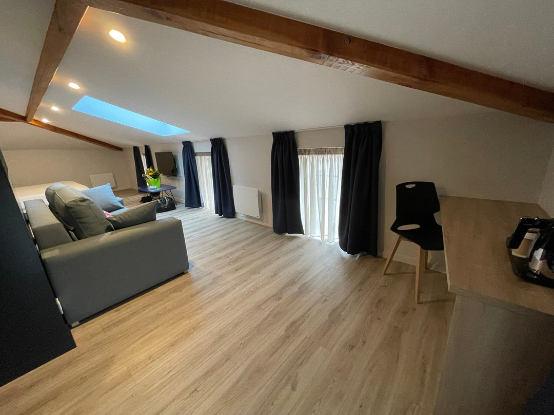 La Bâtisse Du Velay