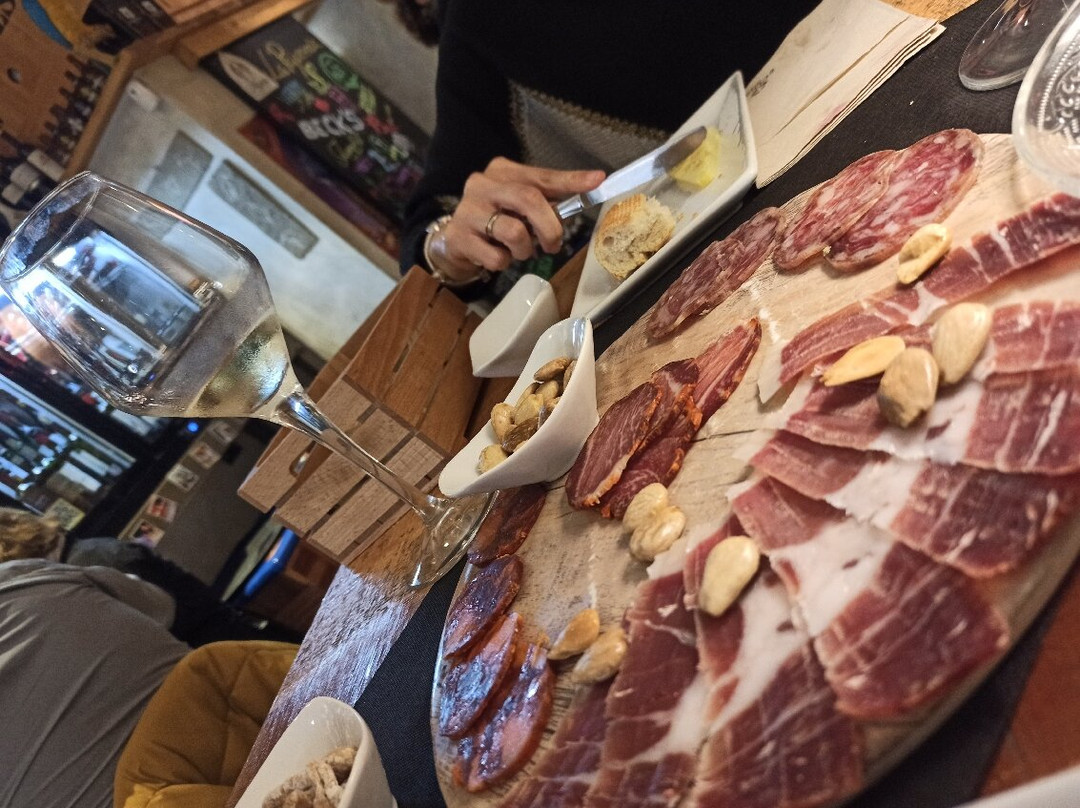 Cerveceria Vinoteca La Pajareria