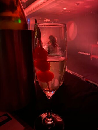 Talk and Tease Comedy Cabaret Dinner Show景点图片
