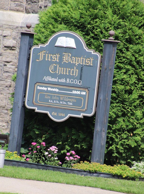 First Baptist Church景点图片