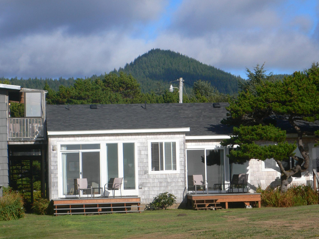Wayside Lodge
