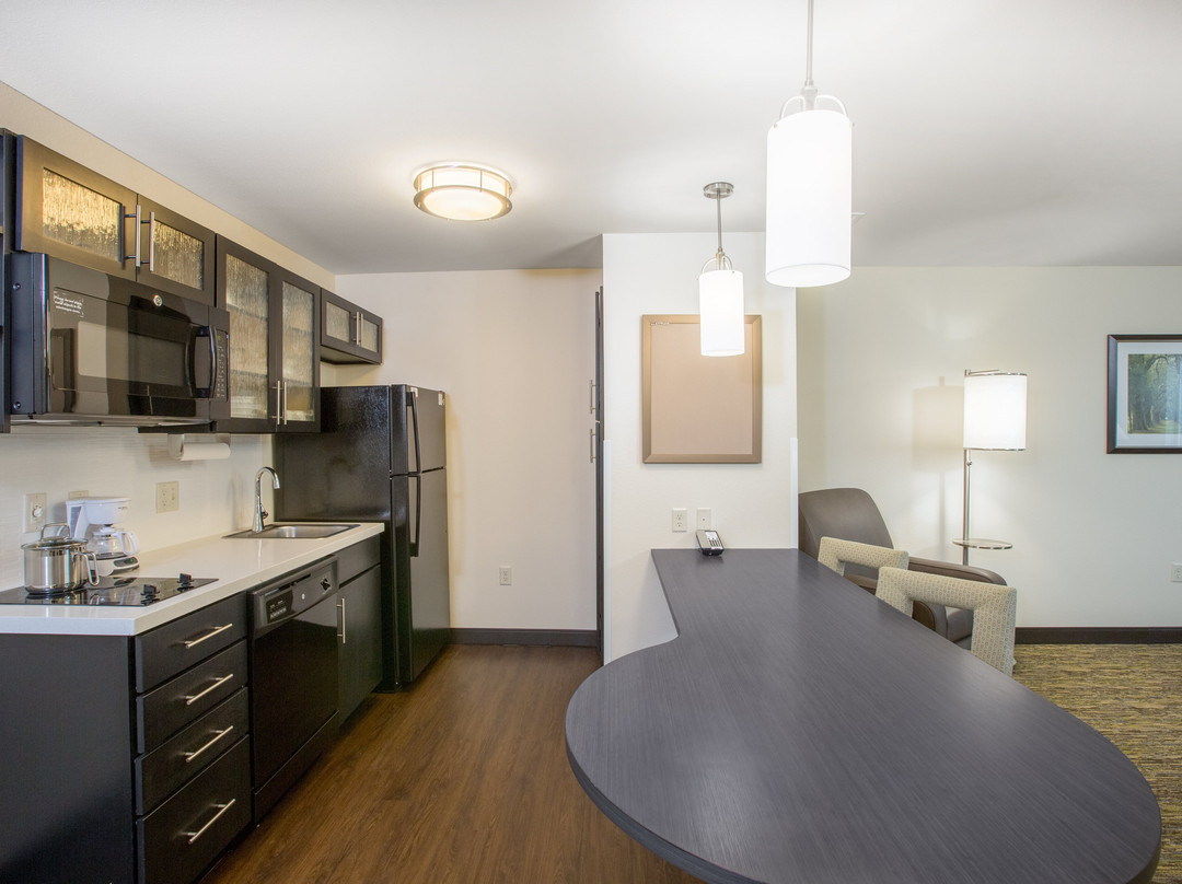 Candlewood Suites Bellevue By IHG主图