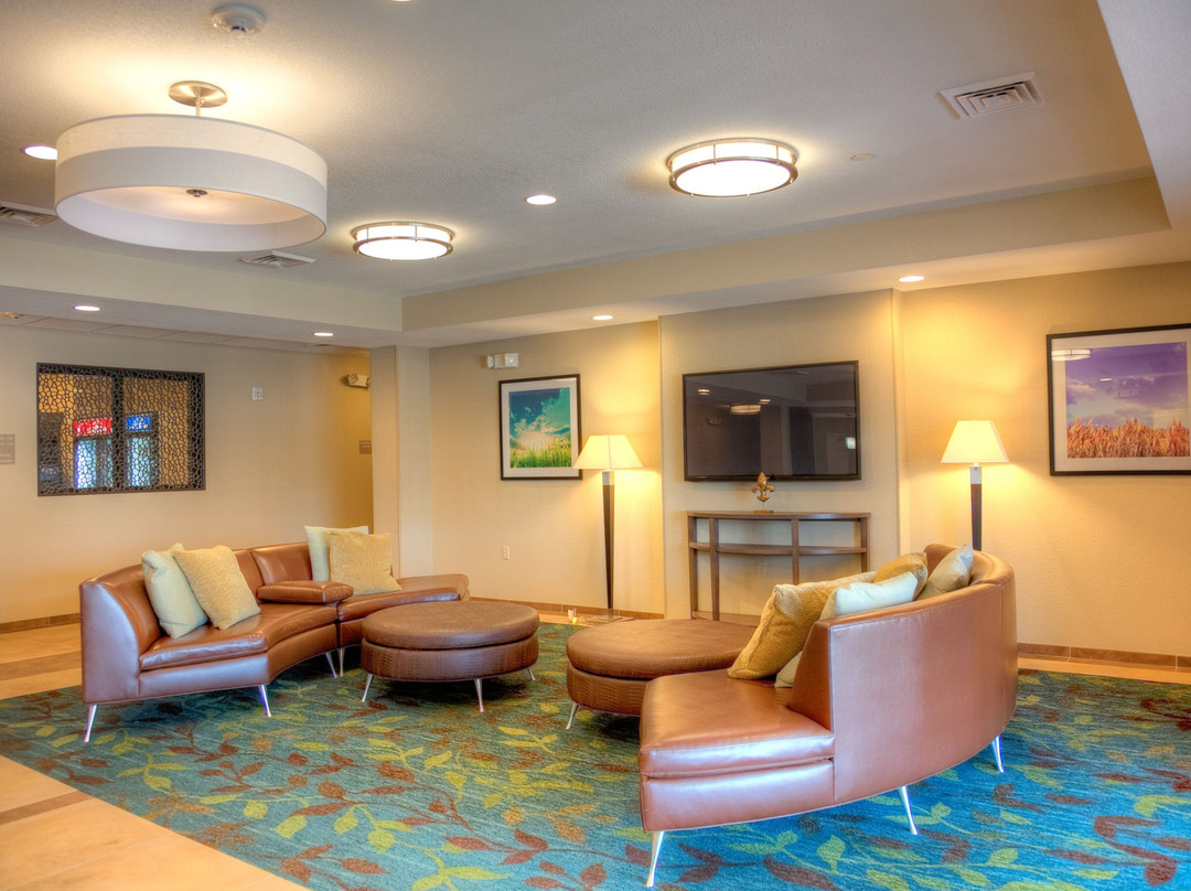 Candlewood Suites Alexandria By IHG主图