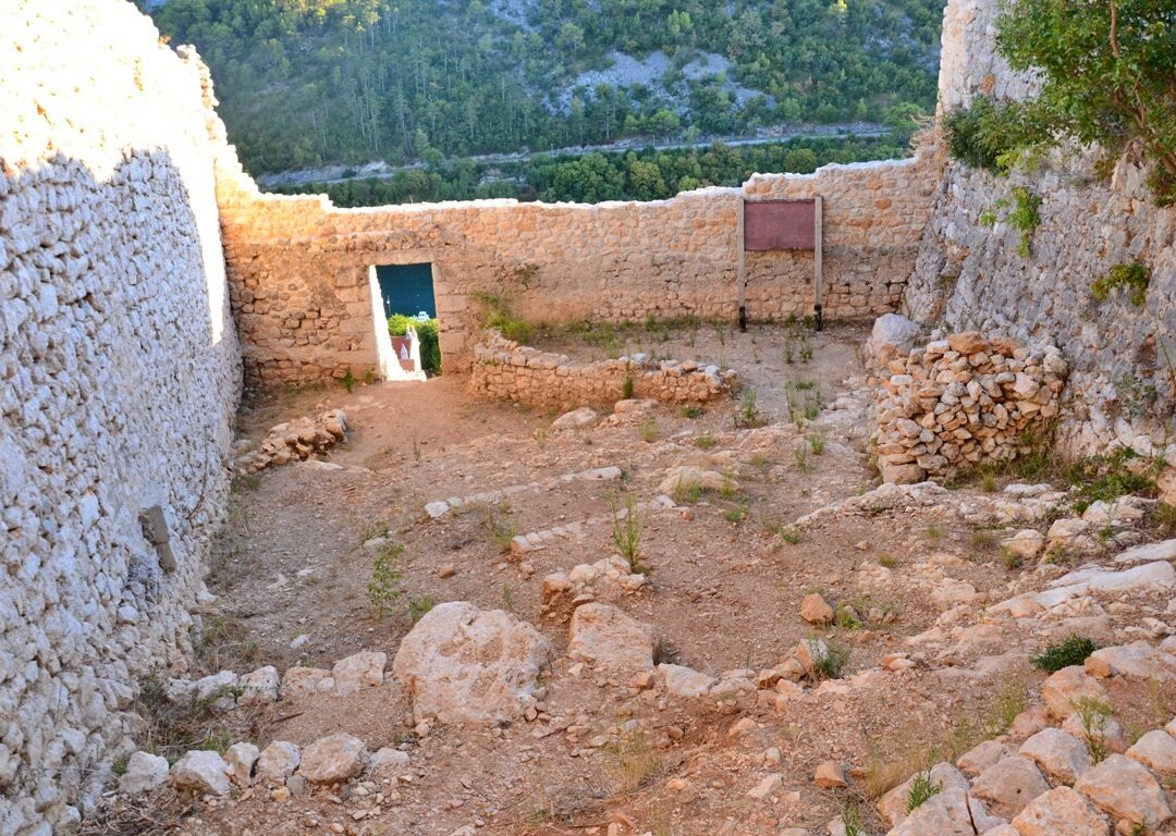 Fortica Castle-Novigrad必去景点
