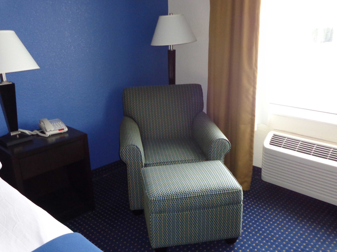 Holiday Inn Express & Suites New Buffalo, Mi By IHG主图