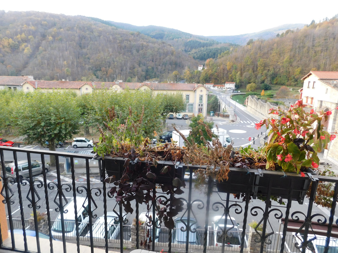 Hotel Bellevue主图