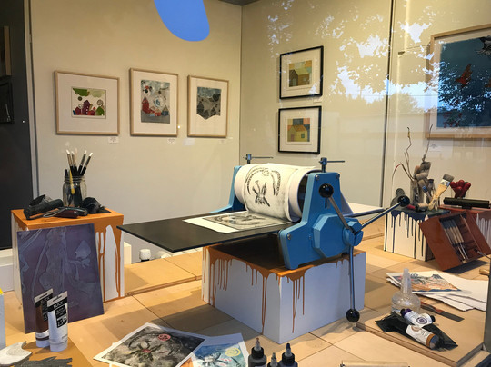 1+1=1 Gallery-赫勒拿必去景点