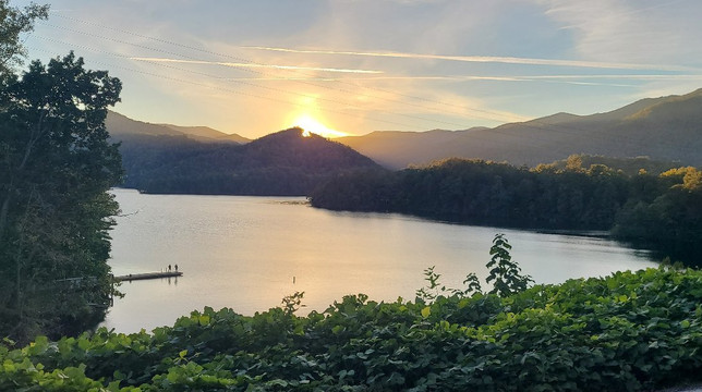 Mountain Manor Hotel主图