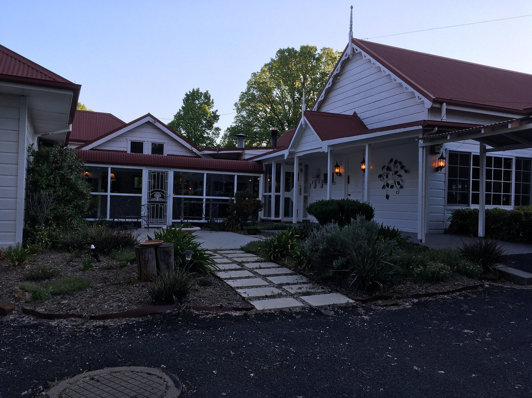 摩尔庄园酒店主图