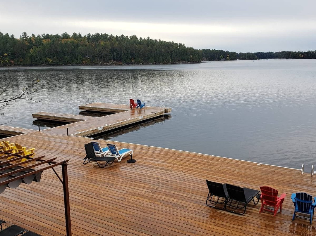 蜜月湖试金石酒店主图