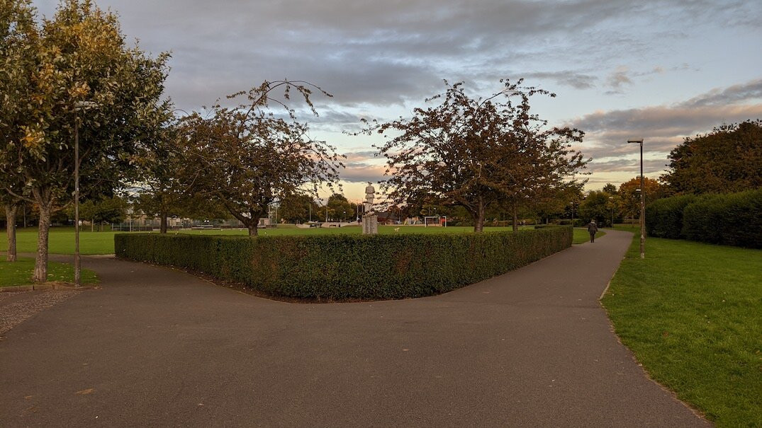 Bonnyrigg War Memorial景点图片