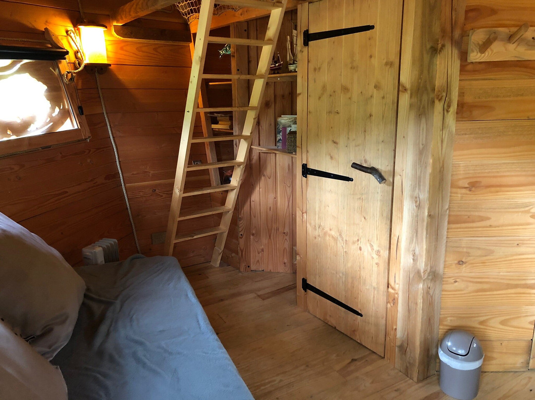Cabanes du Chene Rouvre