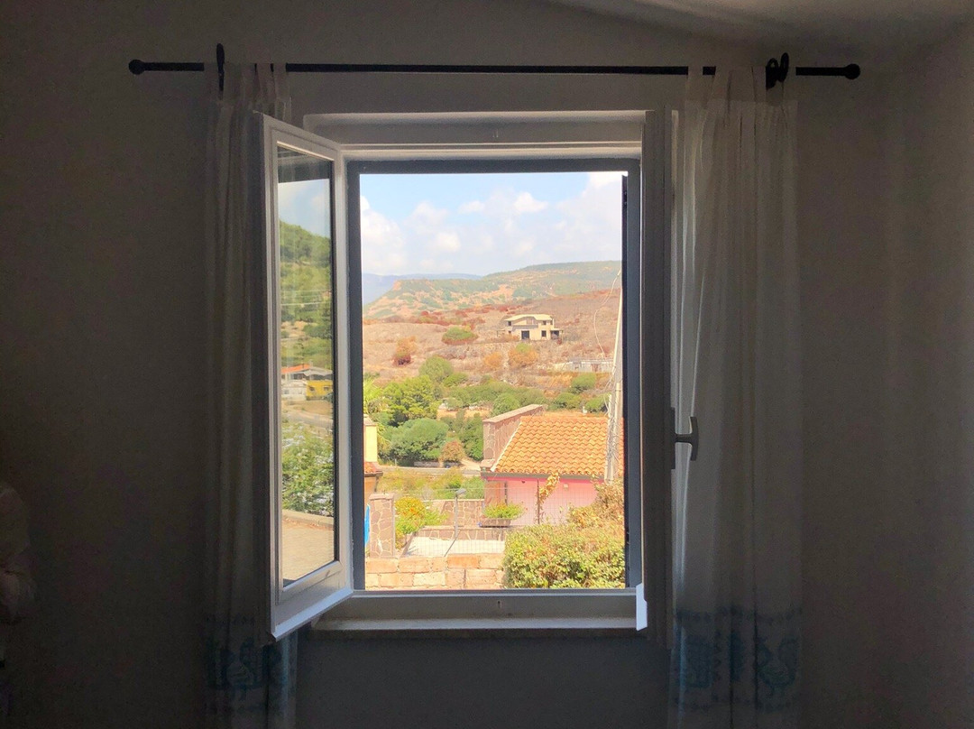 Villa Pischinas主图