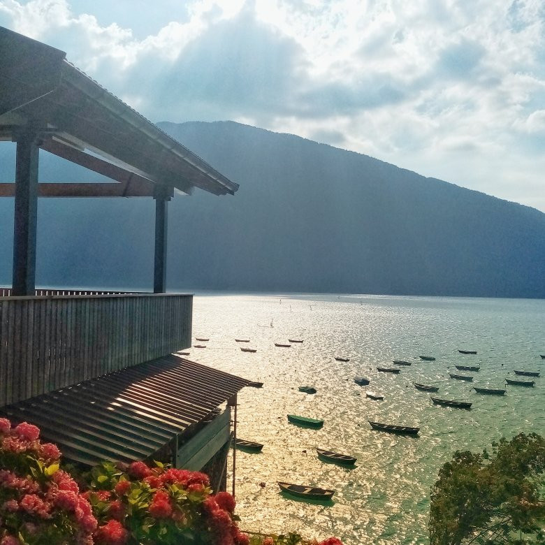 Lago di Santa Croce景点图片