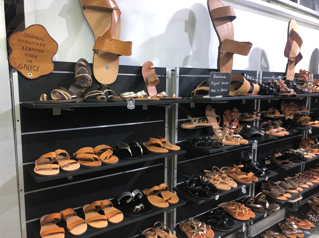 Smaragdi Shoes-Paralia Katerinis必去景点