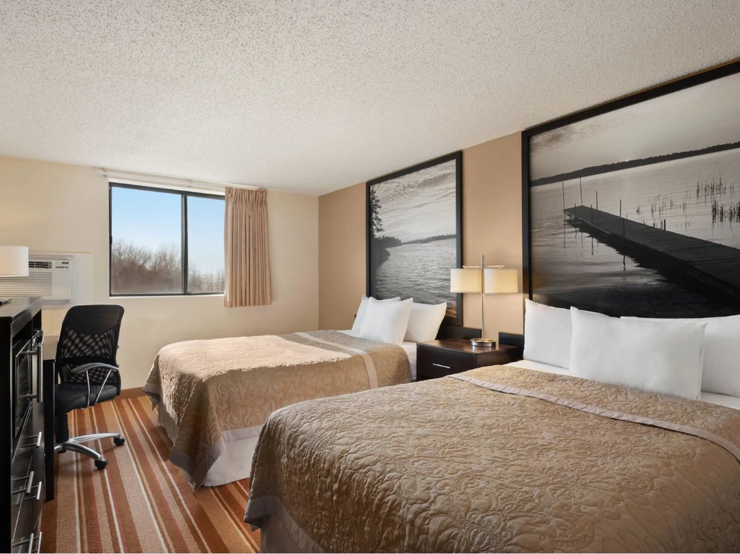 Super 8 by Wyndham Clear Lake主图