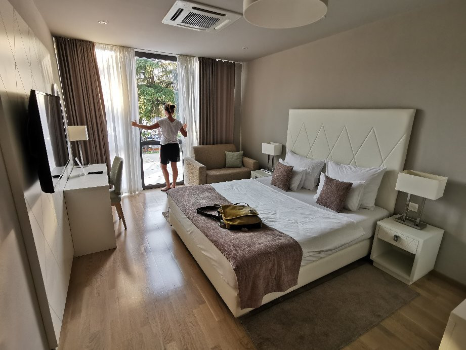 Apartments & Rooms Preelook主图