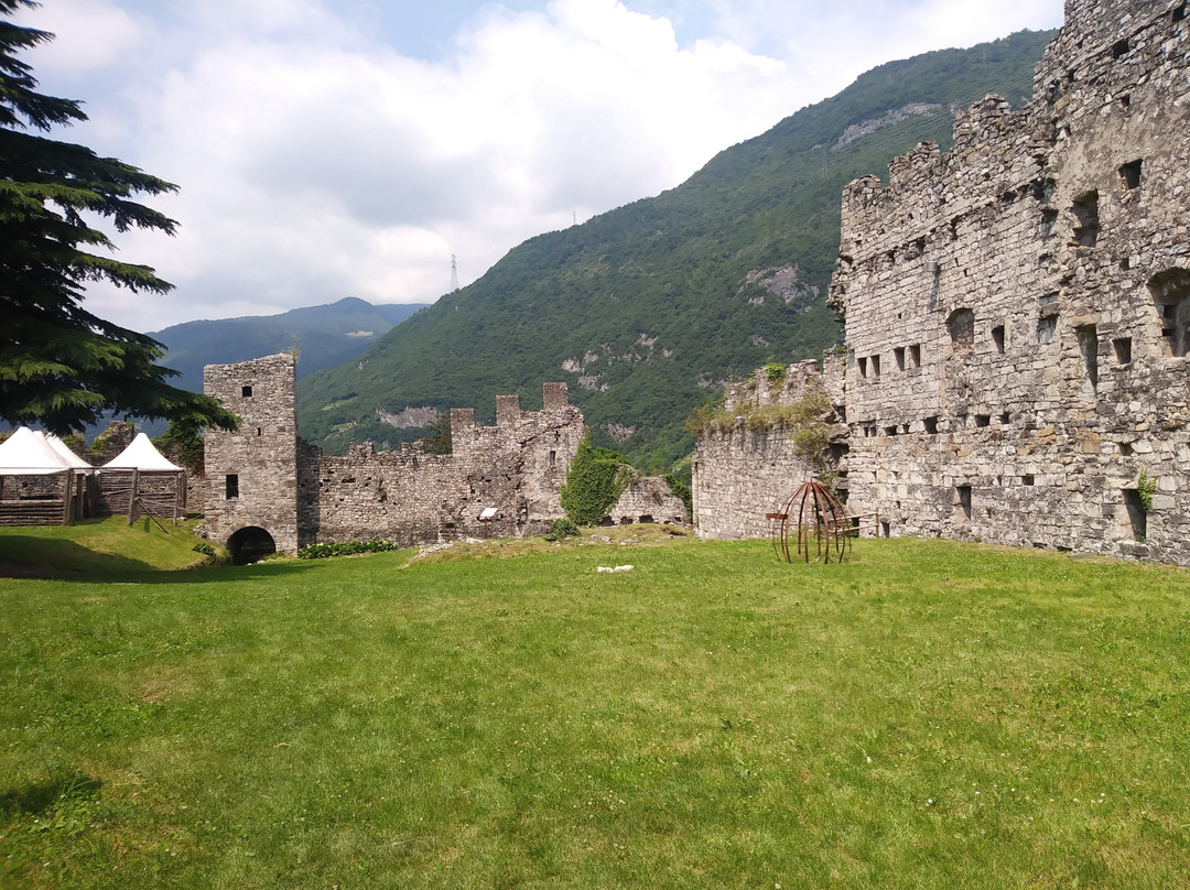 Castello Di Breno景点图片