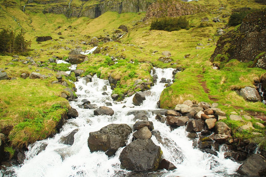 Bjarnarfoss-Snaefellsbaer必去景点