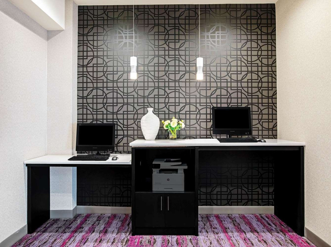 La Quinta Inn & Suites by Wyndham Kearney主图