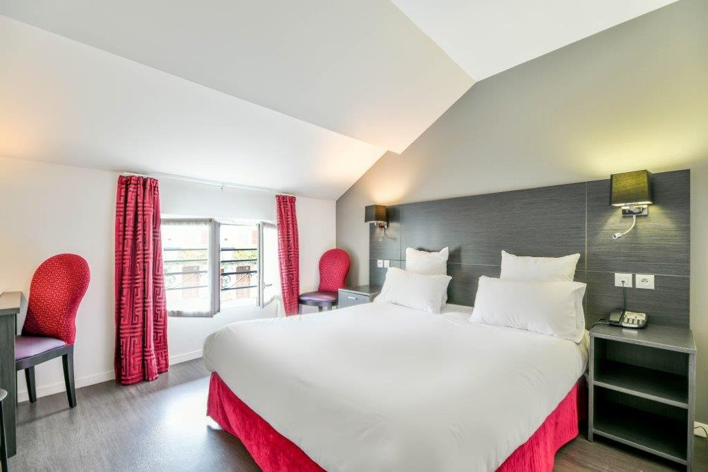 Logis Hôtel & Restaurant La Villa Bleue主图