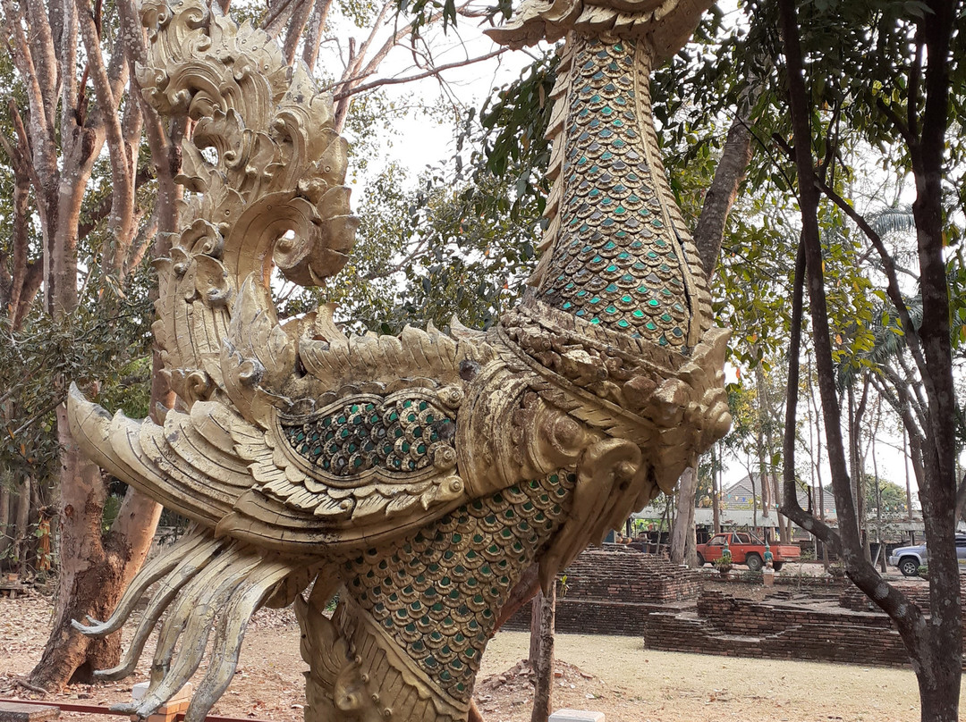 Wat Chang Kham-Nong Phueng必去景点