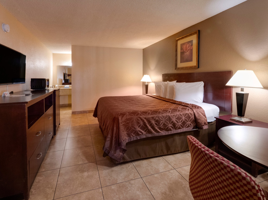 Knights Inn Orlando主图