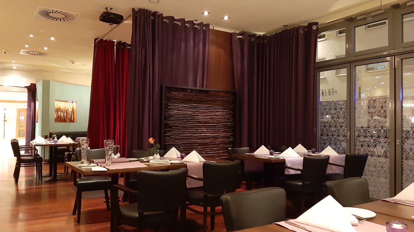 纽伦堡市中心假日酒店-餐饮