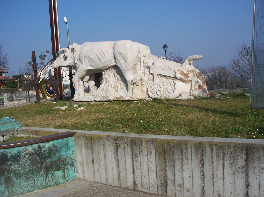 Monumento al Bue Grasso景点图片