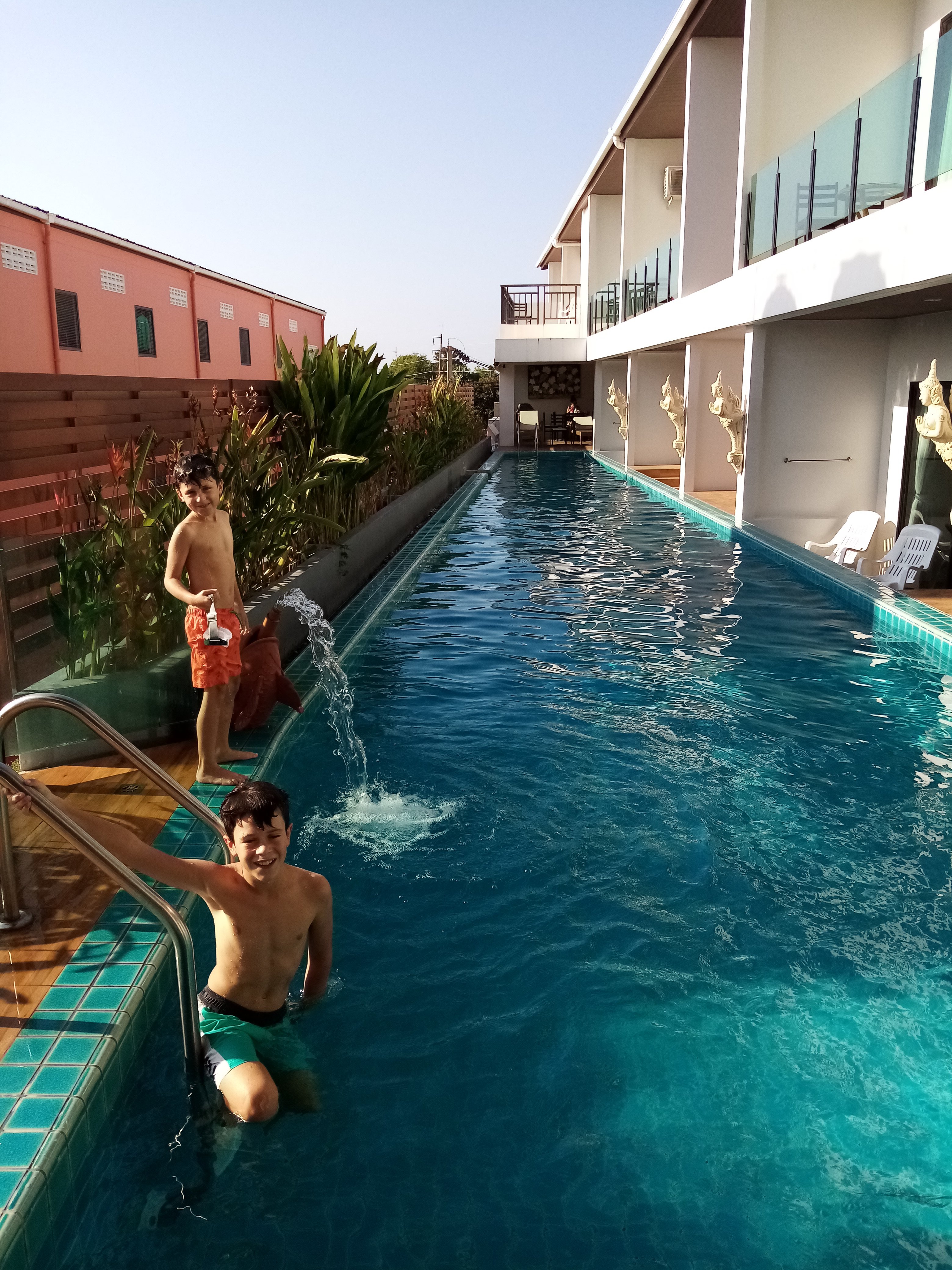 The Thames Pool Access Resort-官方