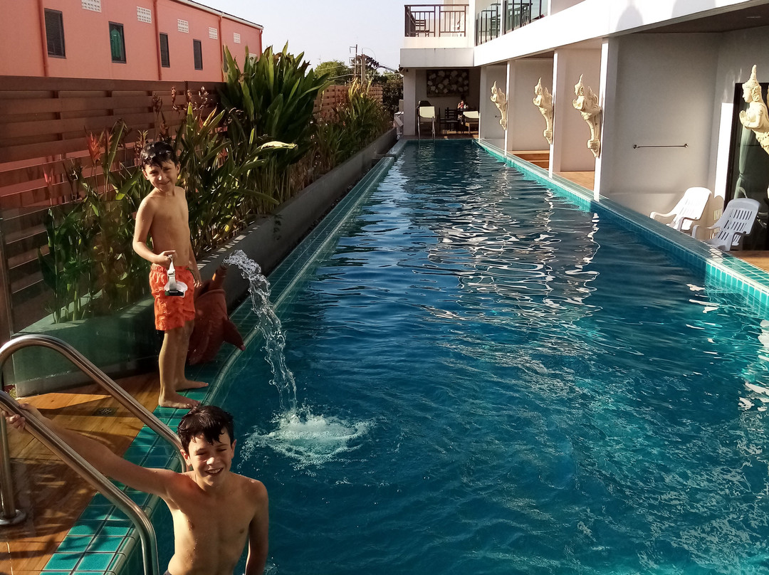 The Thames Pool Access Resort主图