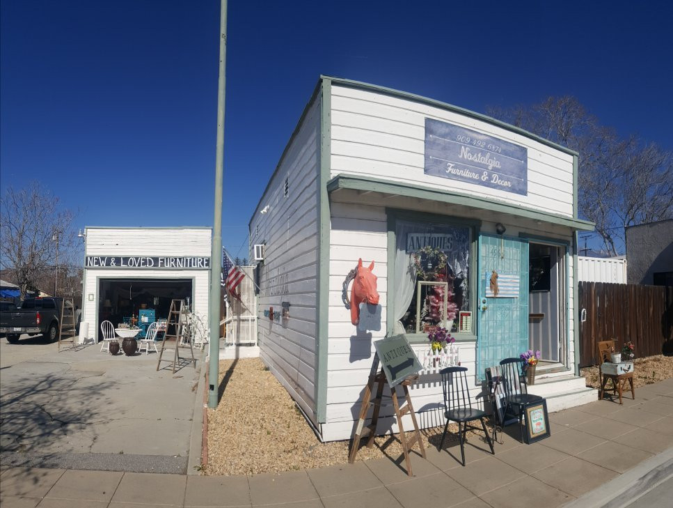 Nostalgia Furniture and Decor-Yucaipa必去景点