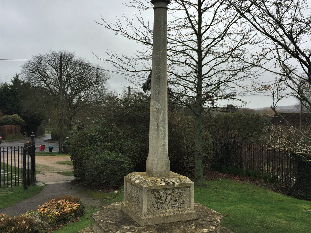 Woodchurch War Memorial景点图片