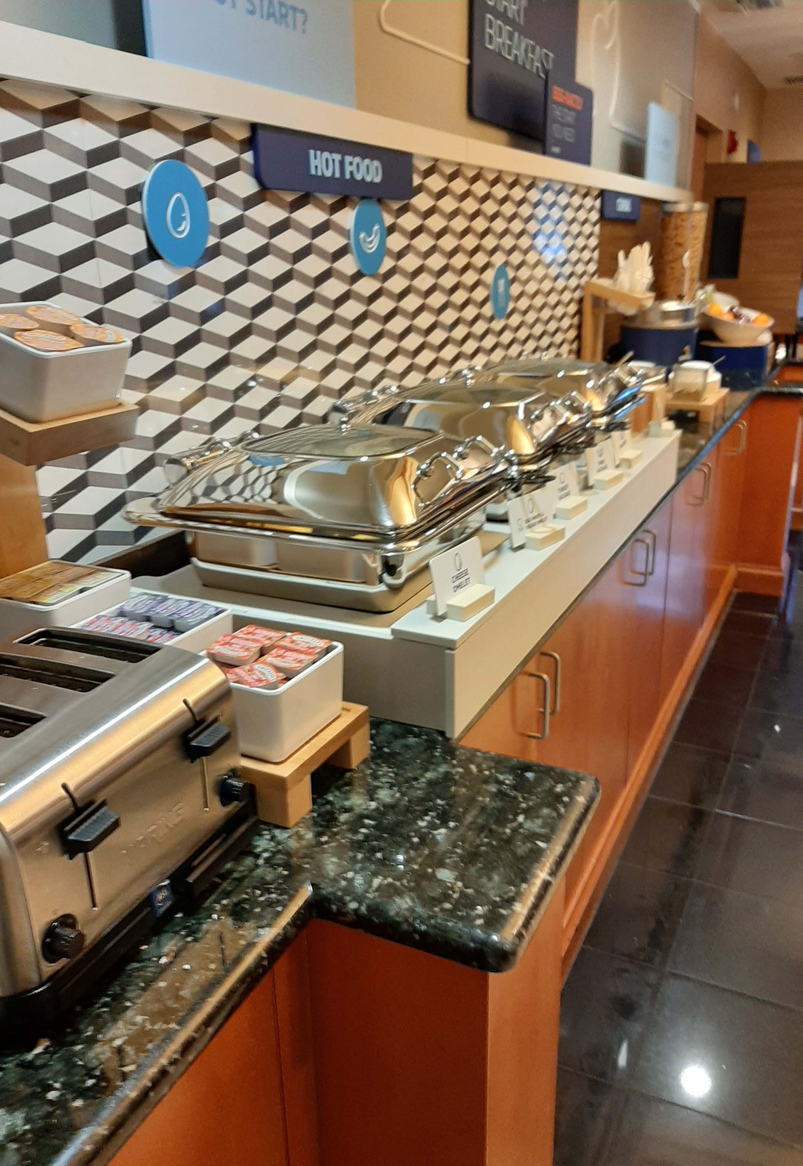 Holiday Inn Express & Suites Pembroke Pines-sheridan St By IHG-餐饮