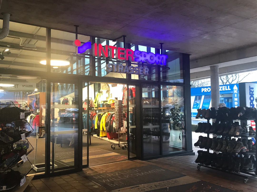 Intersport Strasser景点图片