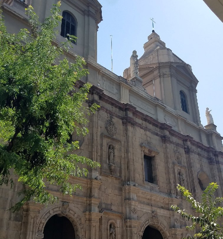 Iglesia de Santo Domingo-圣地亚哥必去景点