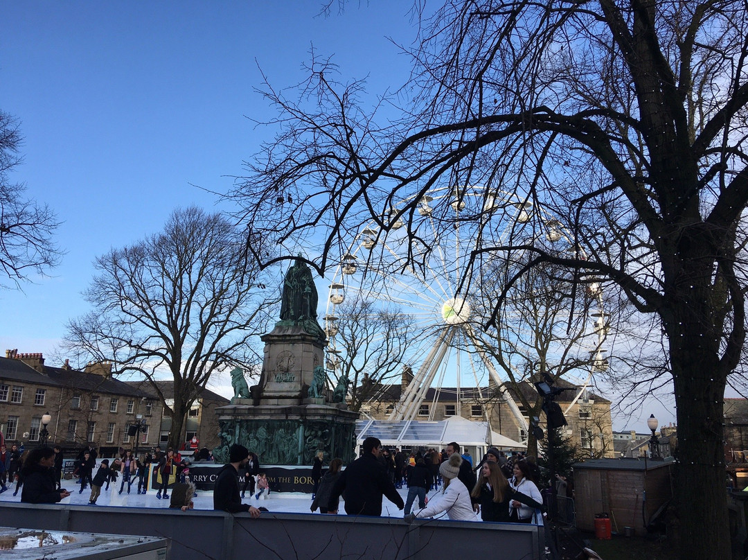 Queen Victoria Monument-兰开斯特必去景点