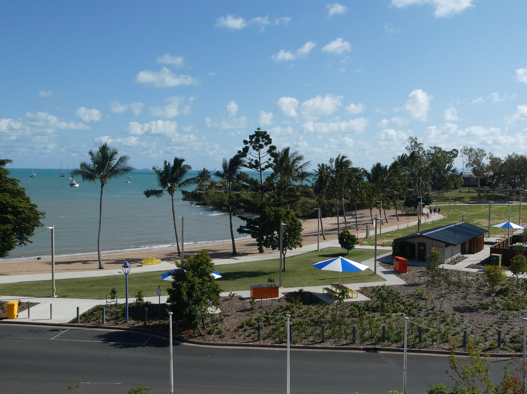 埃尔利海滩酒店主图