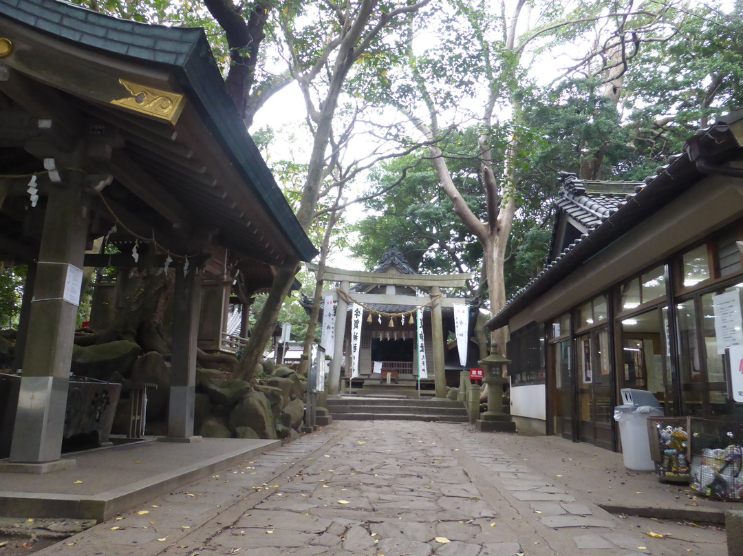 Yaotomi Shrine景点图片