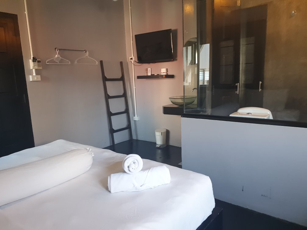 米卢姆酒店主图